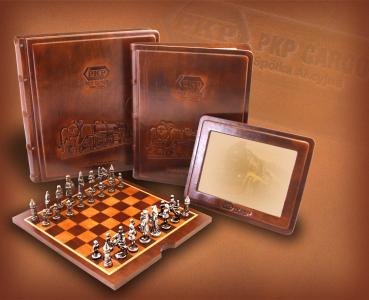 Kaseta z szachami, album, ramka na zdjęcia
